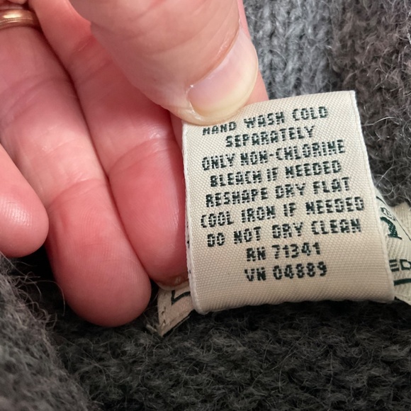 Men’s Medium Cowl Neck 100% Shetland Wool Sweater in Heather Grey by L.L.Bean - Picture 9 of 9